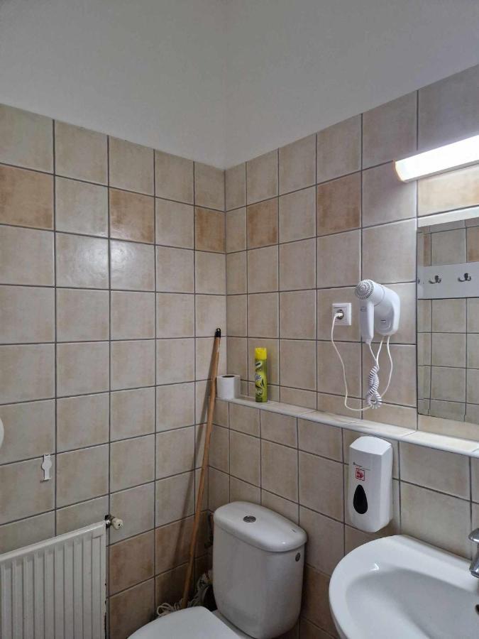 זלקרוס Ta'Karos Apartman מראה חיצוני תמונה